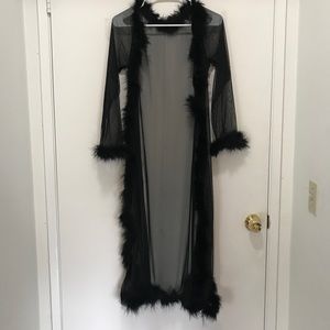 Fuzzy Trimmed Mesh Robe